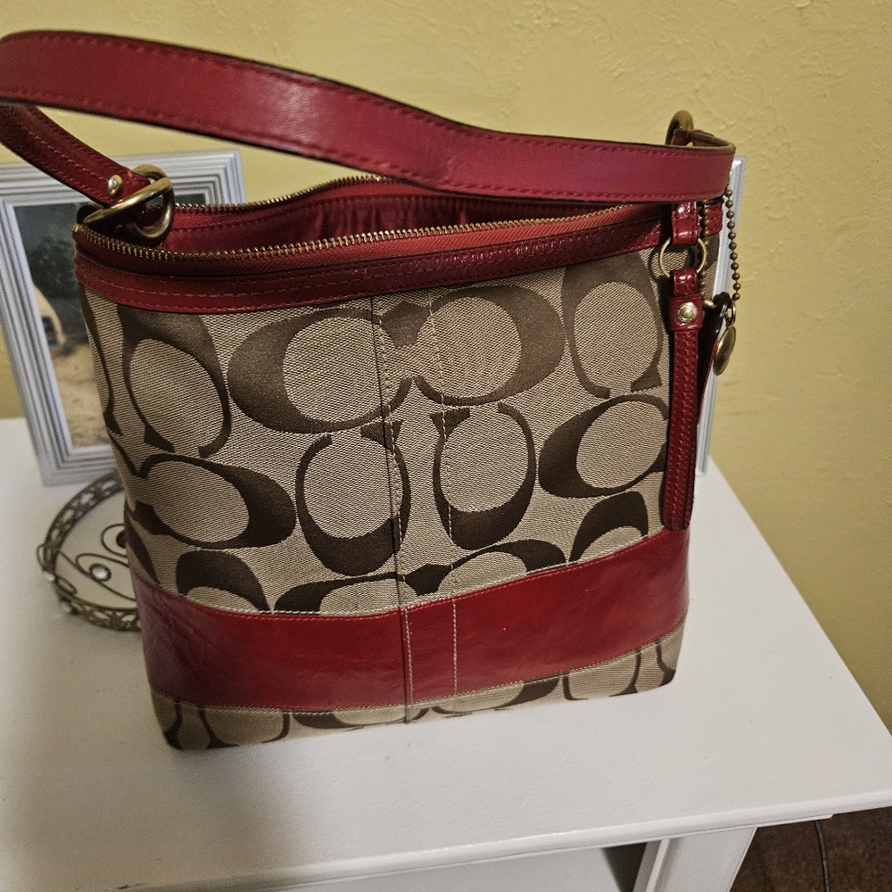 Coach - Picture 2 of 2